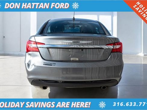Used 2013 Chrysler 200 Limited image 29