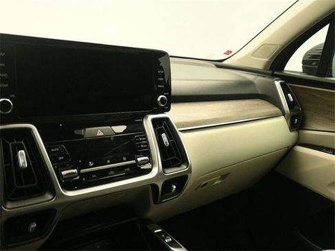 Used 2023 Kia Sorento X-Line EX image 12
