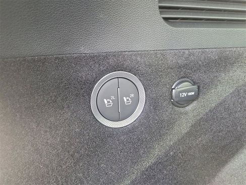 Used 2023 Genesis GV80 3.5T w/ Prestige Package image 32