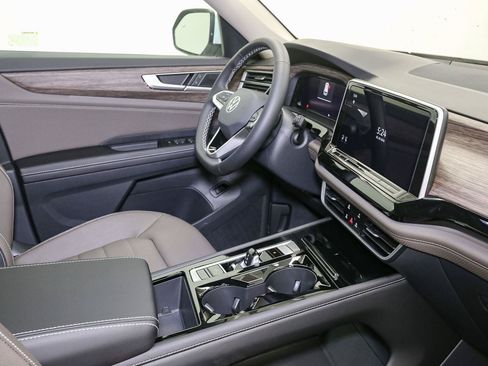 New 2026 Volkswagen Atlas SEL AWD/4WD image 16