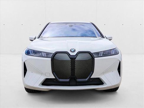 Used 2026 BMW iX xDrive45 w/ Executive Package image 2