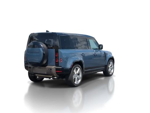 Used 2025 Land Rover Defender 110 X-Dynamic SE AWD/4WD image 8