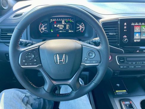 Used 2024 Honda Passport TrailSport image 14