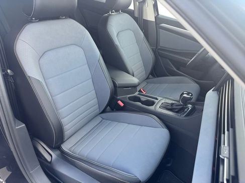 New 2026 Volkswagen Jetta SE FWD image 11