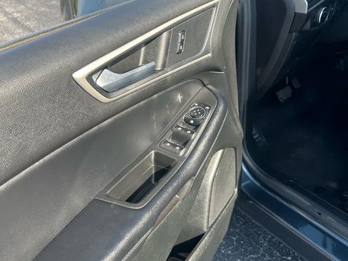 Used 2023 Ford Edge SEL AWD/4WD image 15