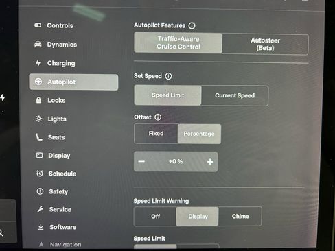 Used 2018 Tesla Model 3 Long Range AWD/4WD image 14
