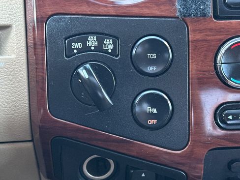 Used 2009 Ford F350 4x4 Crew Cab Super Duty image 20