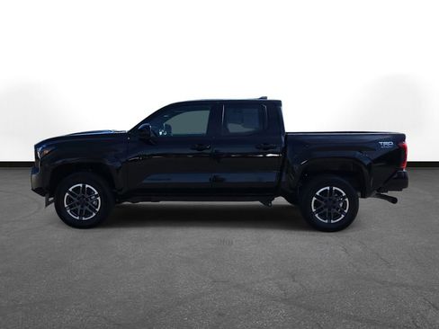 Used 2025 Toyota Tacoma TRD Sport AWD/4WD image 9