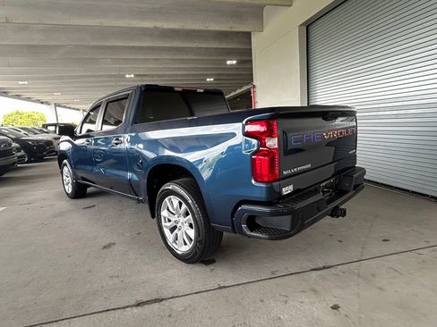 Used 2022 Chevrolet Silverado 1500 Custom RWD image 3