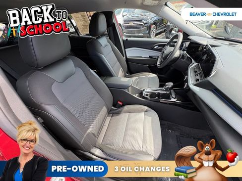 Used 2025 Chevrolet Trax LT FWD image 28