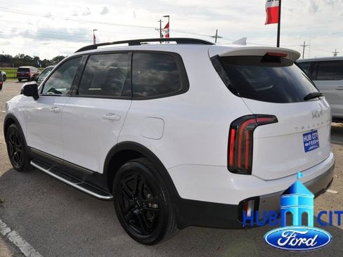 Used 2023 Kia Telluride EX X-Line image 3