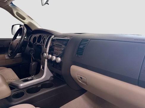 Used 2009 Toyota Tundra SR5 w/ TRD Off-Road Pkg AWD/4WD image 25