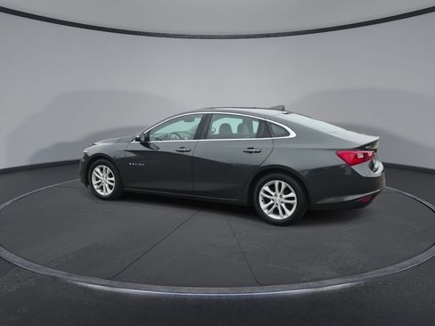 Used 2016 Chevrolet Malibu LT w/ Leather Package FWD image 5
