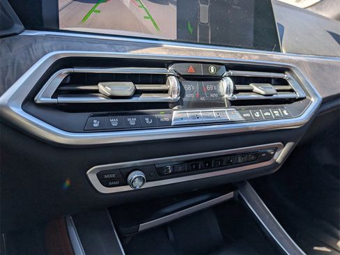 Used 2019 BMW X5 xDrive40i w/ M Sport Package image 27