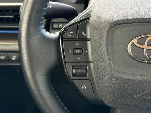 Used 2025 Toyota Prius XLE FWD image 34