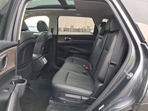 Certified 2023 Kia Sorento S w/ Panoramic Sunroof Package AWD/4WD image 12