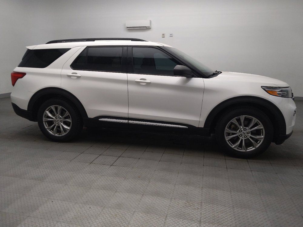 Used 2020 Ford Explorer XLT w/ Equipment Group 202A RWD image 11
