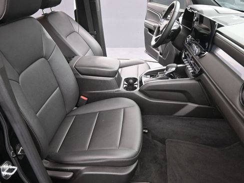 Used 2023 Chevrolet Colorado LT w/ LT Convenience Package III image 24