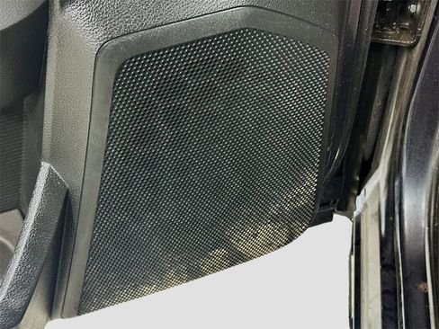 Used 2018 RAM 1500 Outdoorsman image 18