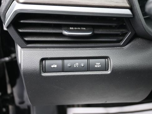 Used 2024 Nissan Altima 2.5 SV image 32