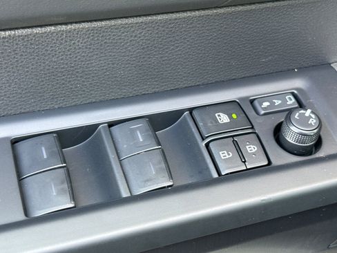 New 2026 Toyota Tundra Platinum image 13