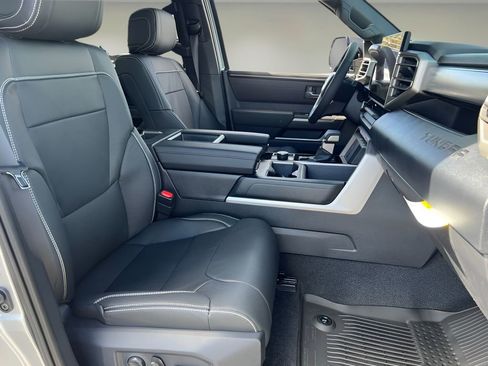 New 2026 Toyota Tundra SR5 AWD/4WD image 18