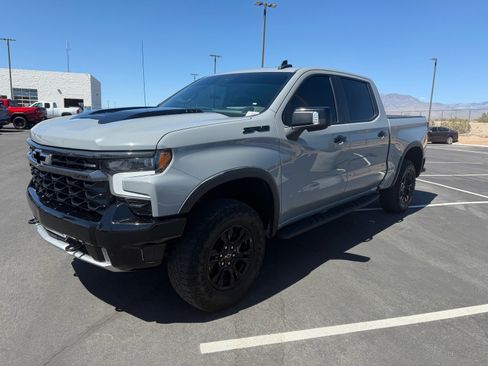 Used 2024 Chevrolet Silverado 1500 ZR2 w/ Technology Package AWD/4WD image 7
