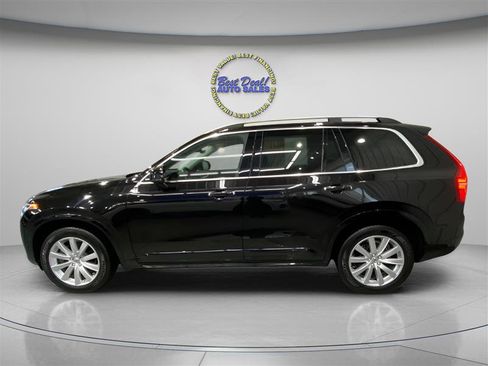 Used 2016 Volvo XC90 T6 Momentum image 2