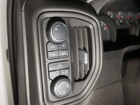 Used 2022 Chevrolet Silverado 1500 W/T w/ Trailering Package AWD/4WD image 13