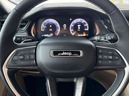New 2026 Jeep Grand Cherokee Limited AWD/4WD image 24