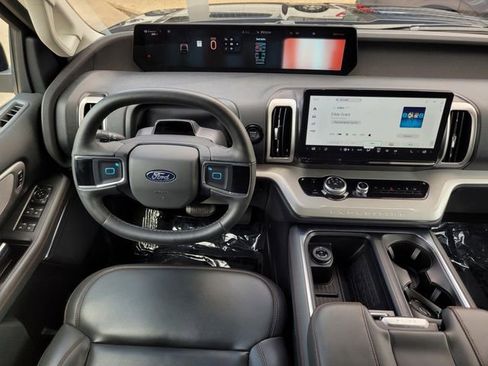Used 2025 Ford Expedition Max Active RWD image 22