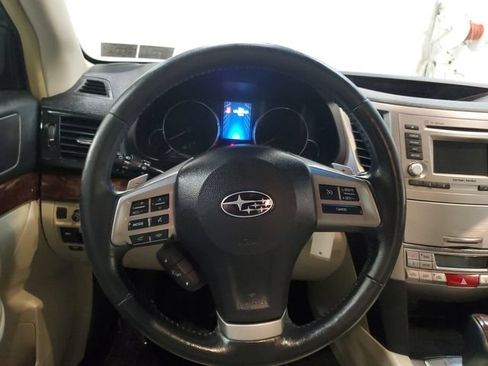 Used 2014 Subaru Legacy 2.5i Limited w/ Moonroof Package AWD/4WD image 16