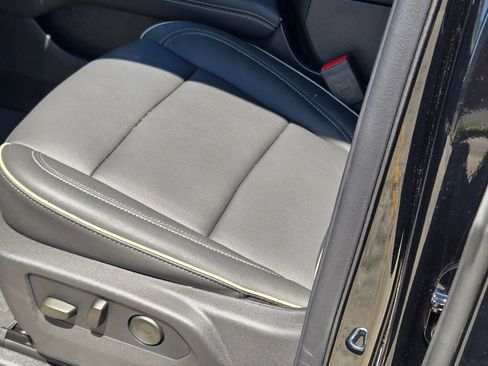 New 2026 GMC Yukon Elevation w/ LPO, Floor Liner Package AWD/4WD image 8