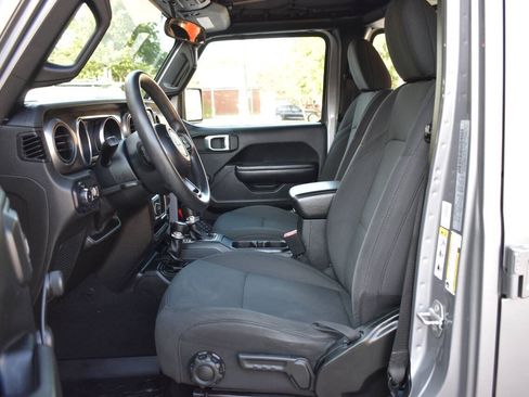 Used 2018 Jeep Wrangler Unlimited Sport AWD/4WD image 7