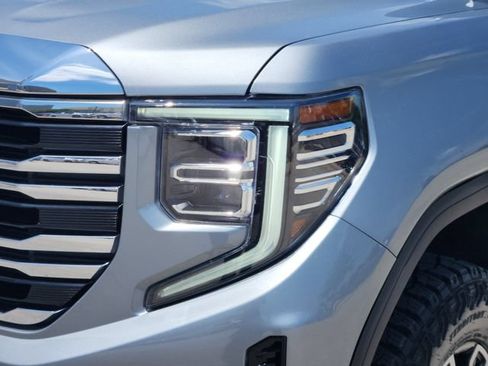 Used 2024 GMC Sierra 1500 SLT AWD/4WD image 7