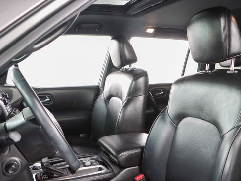 Used 2024 Nissan Armada SL w/ Midnight Edition Package image 25