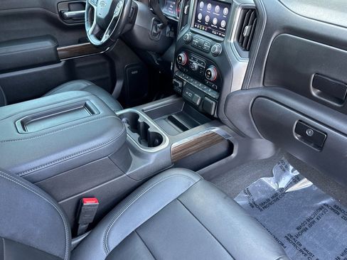 Used 2021 Chevrolet Silverado 1500 RST AWD/4WD image 15