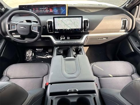 New 2025 Ford Expedition Platinum w/ Stealth Performance Package image 21