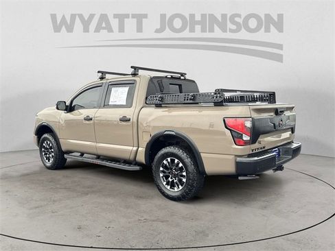 Used 2021 Nissan Titan PRO-4X w/ Pro-4x Convenience Package image 3