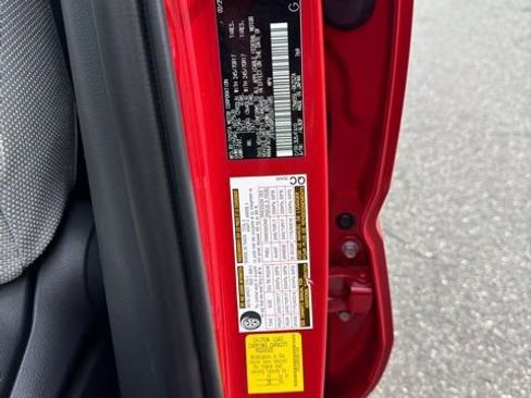 Used 2025 Toyota 4Runner SR5 image 27