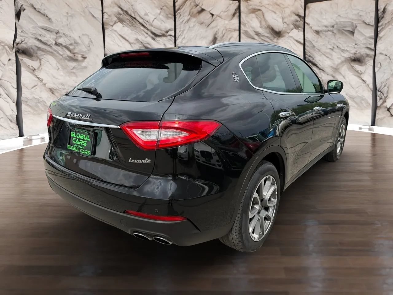 Used 2017 Maserati Levante S AWD/4WD image 5