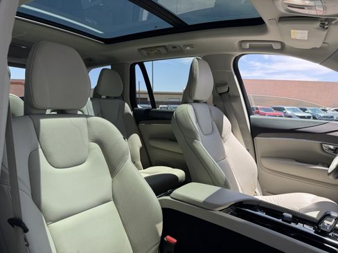 Used 2025 Volvo XC90 T8 Core w/ Protection Package Premier AWD/4WD image 38