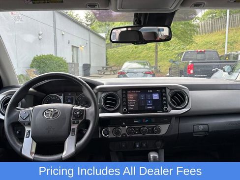 Used 2023 Toyota Tacoma SR5 AWD/4WD image 7
