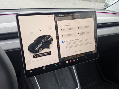 Used 2026 Tesla Model Y AWD image 28