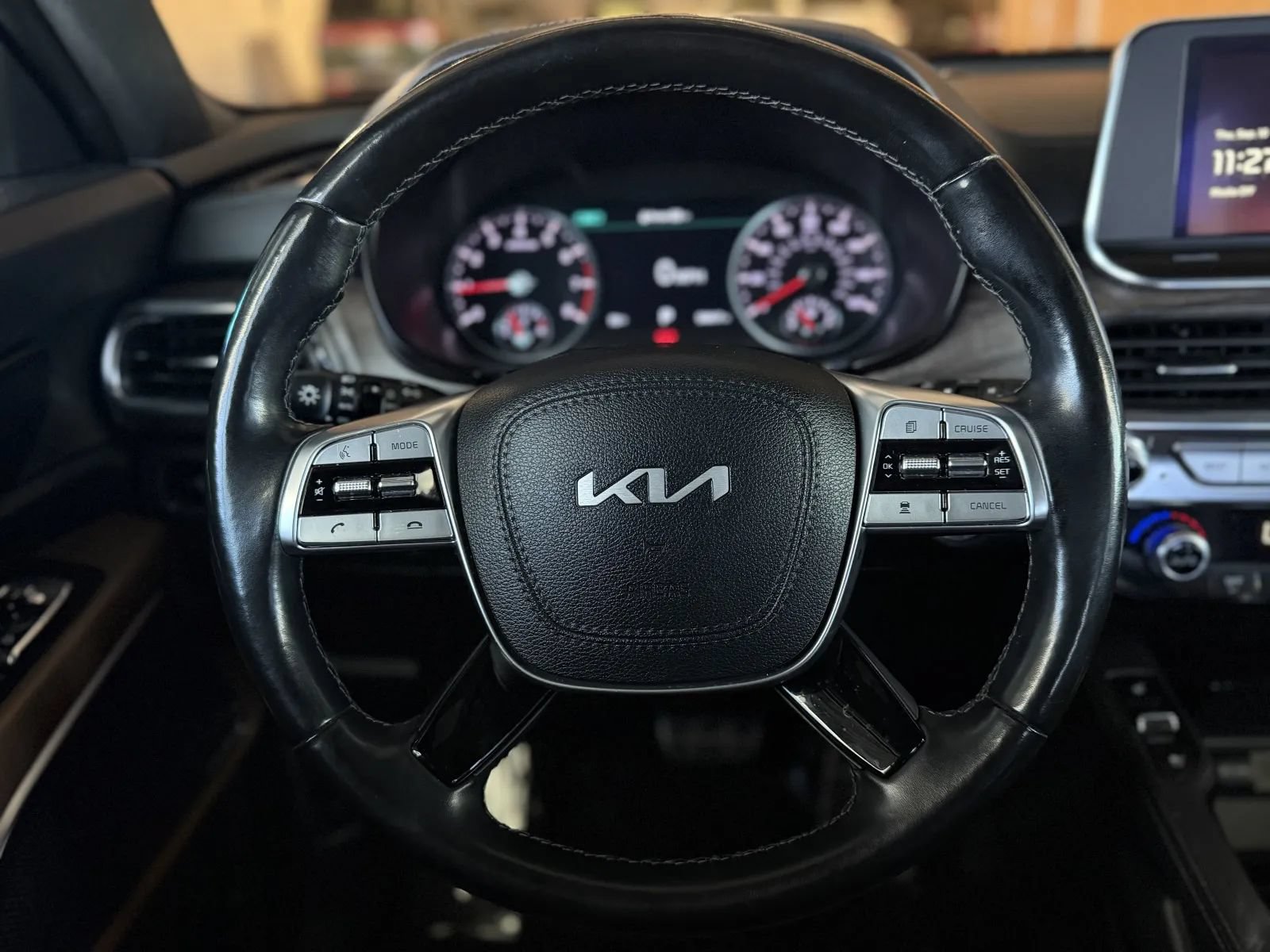 Used 2022 Kia Telluride SX w/ SX Prestige Package AWD/4WD image 25