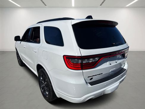 Used 2025 Dodge Durango GT image 4