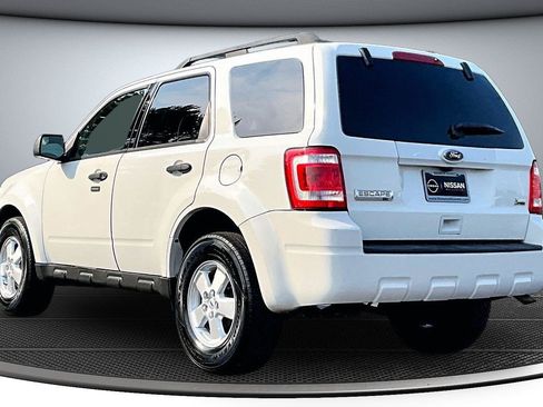 Used 2010 Ford Escape XLT FWD image 5