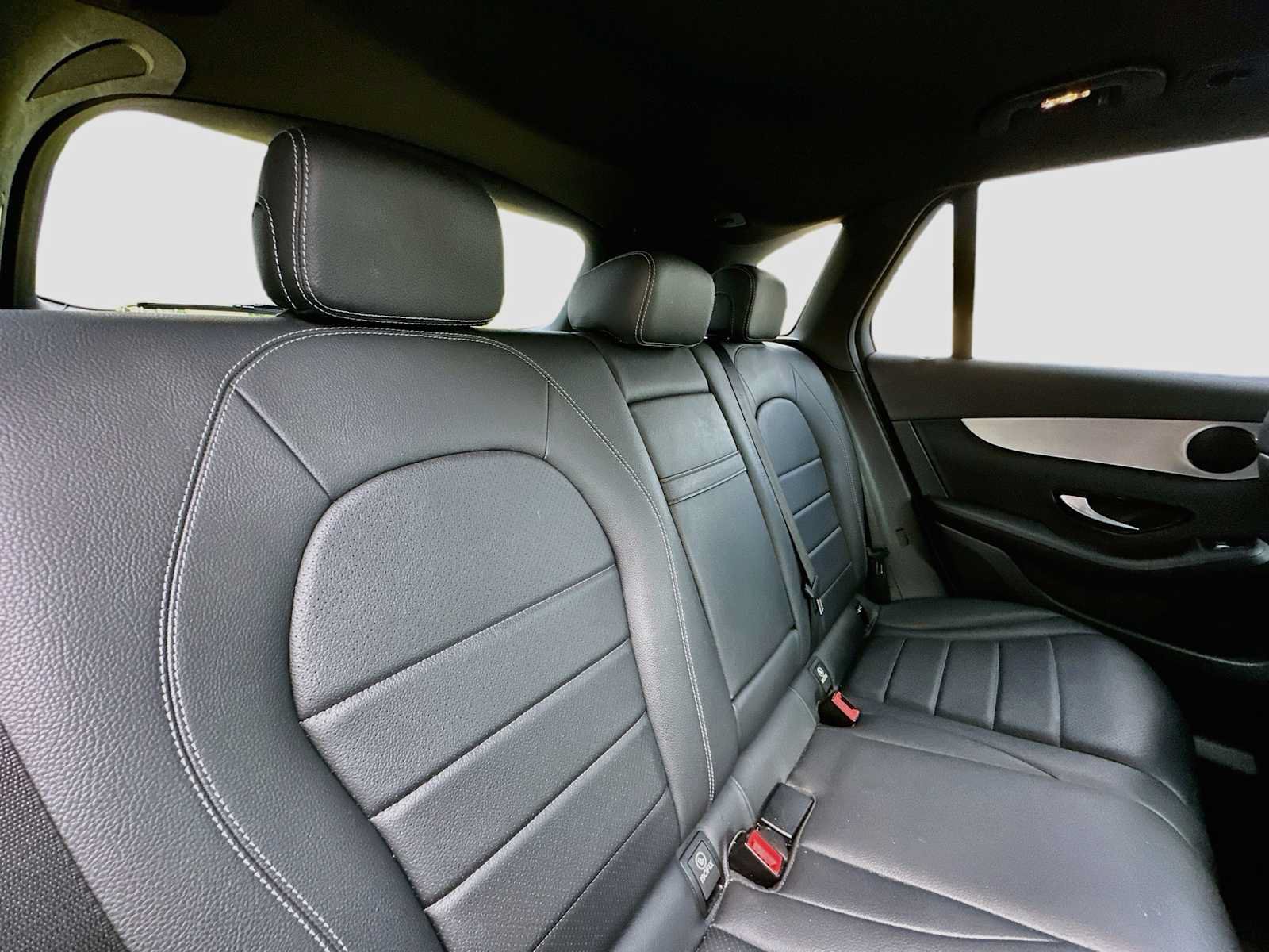 Used 2019 Mercedes-Benz GLC 300 image 26