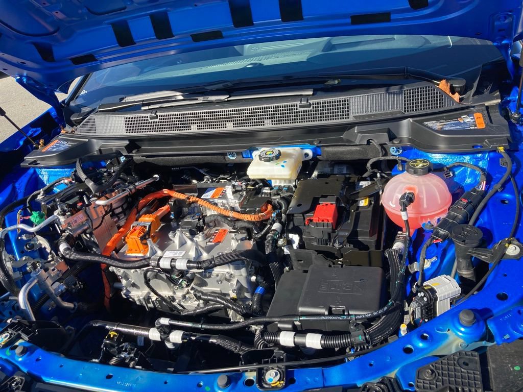 New 2026 Chevrolet Equinox EV RS w/ Convenience Package II FWD image 27