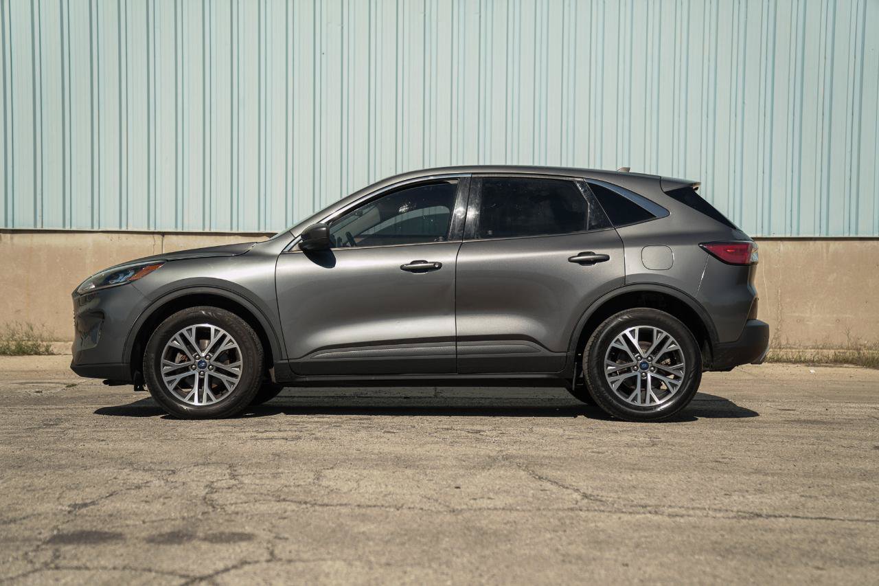 Used 2022 Ford Escape SEL AWD/4WD image 9